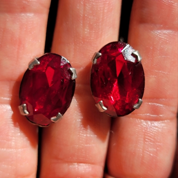 Gorgeous vintage vibrant ruby red paste glass large oval sterling silver earring - Picture 14 of 16